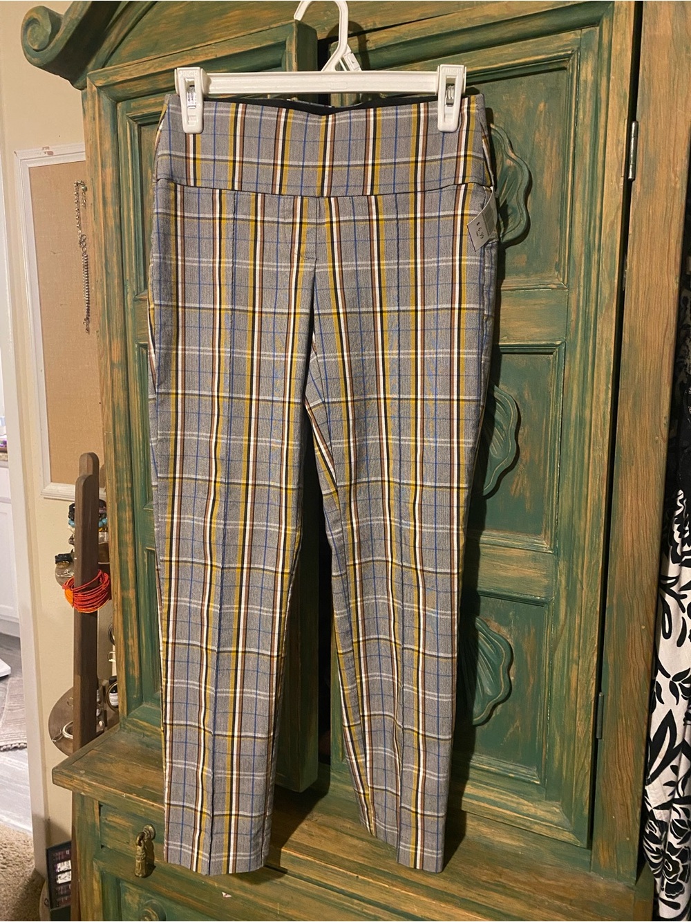 Apt. 9 Girls Plaid Skinny Ponte Pants in Gray and Yellow